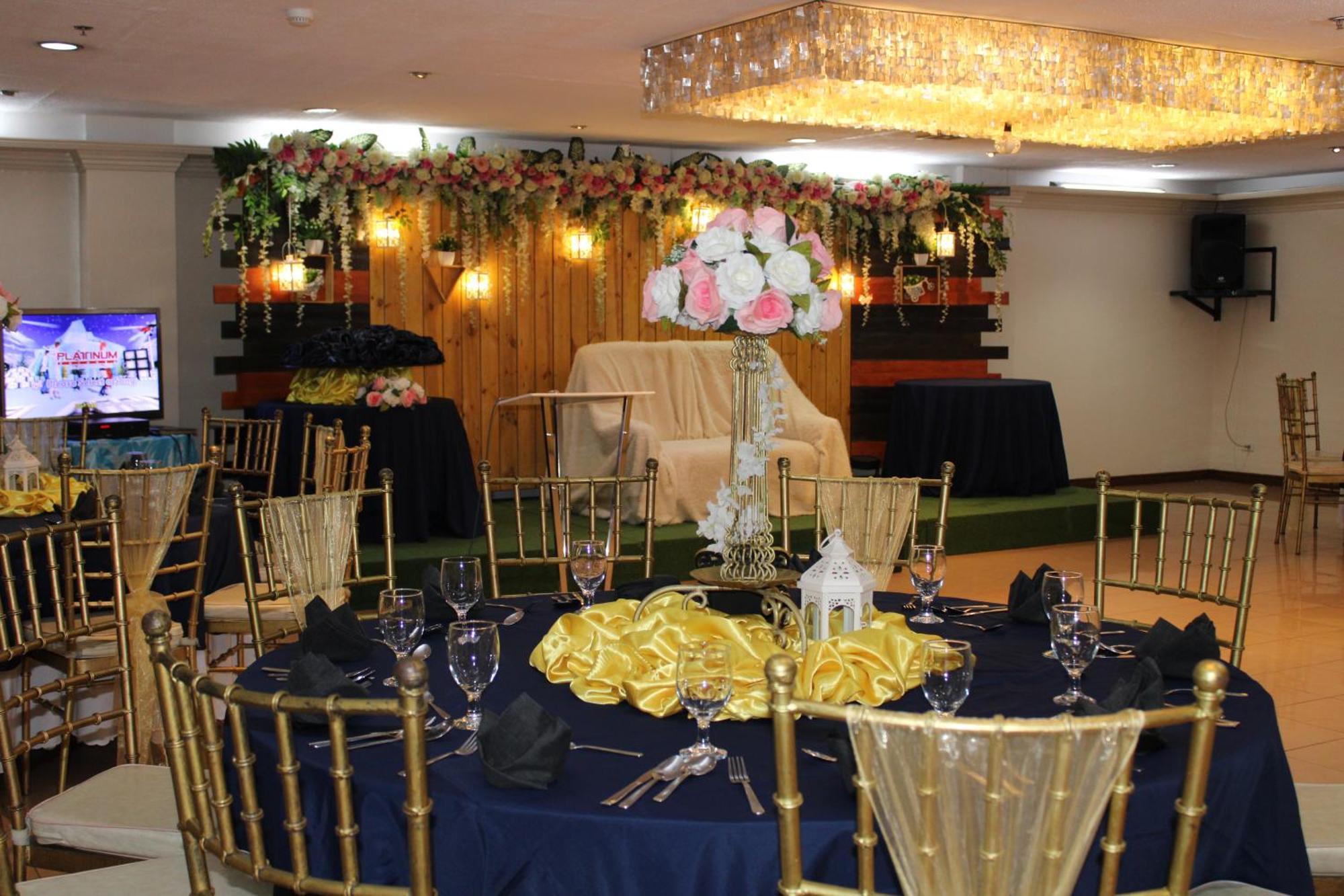 Rosas Garden Hotel Manila Exterior photo