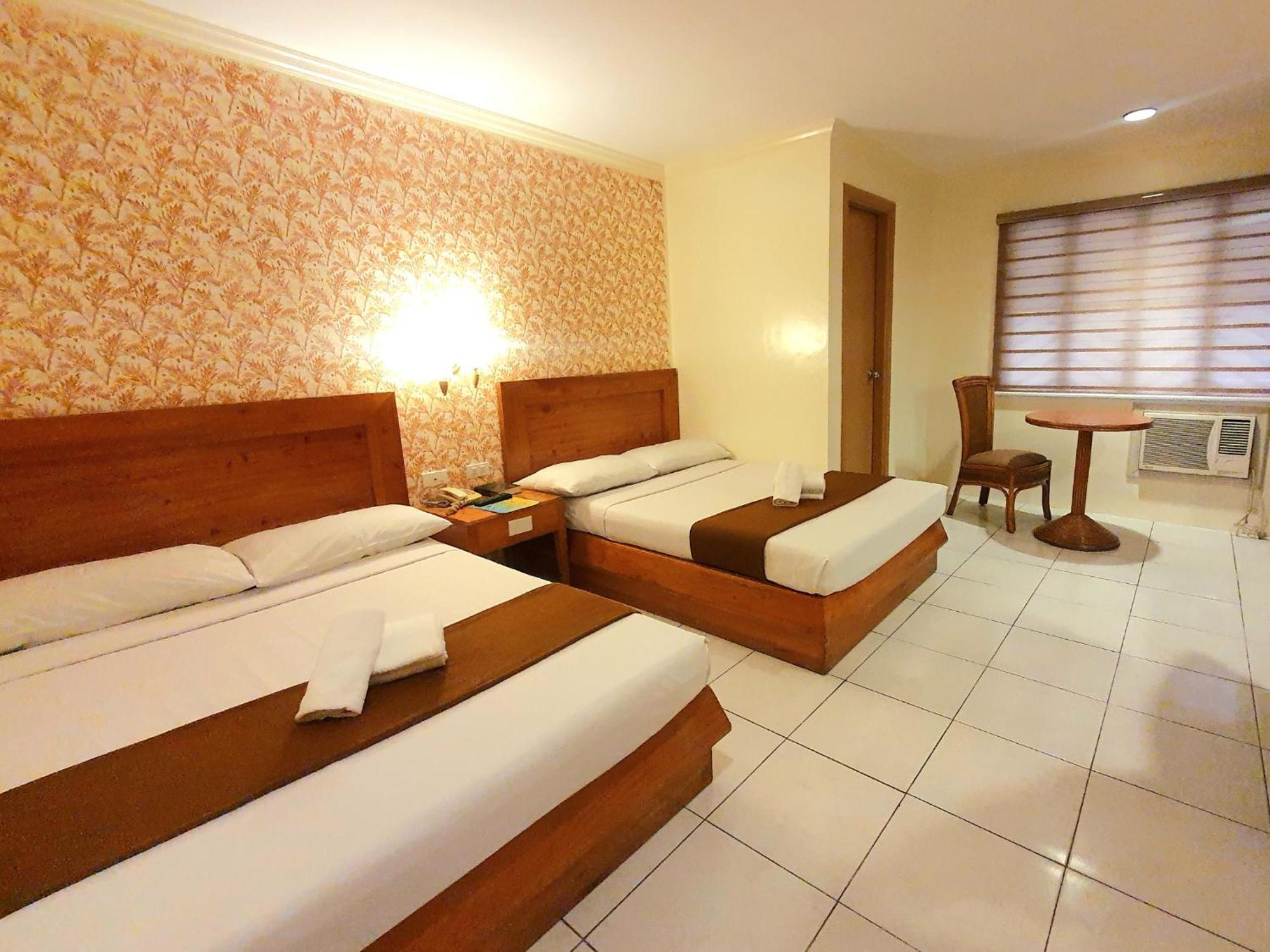 Rosas Garden Hotel Manila Exterior photo